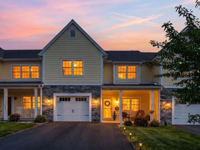 Townhouse for sale in Virginia
