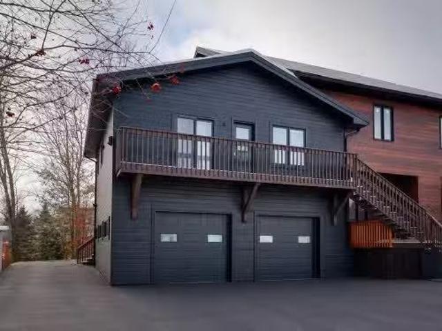 House for rent in Saint-Sauveur, Laurentides