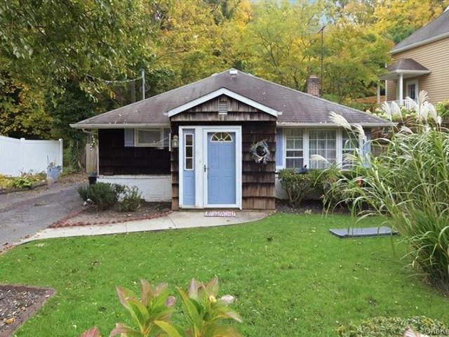 House for sale in Centerport, Town of Huntington
