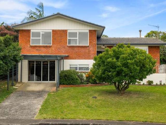 House for sale in Wairau Valley