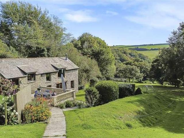 House for sale in Polperro, Lansallos