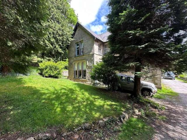 House for sale in Charlesworth, East Midlands