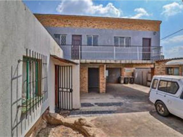 House for sale in Vosloorus, Gauteng