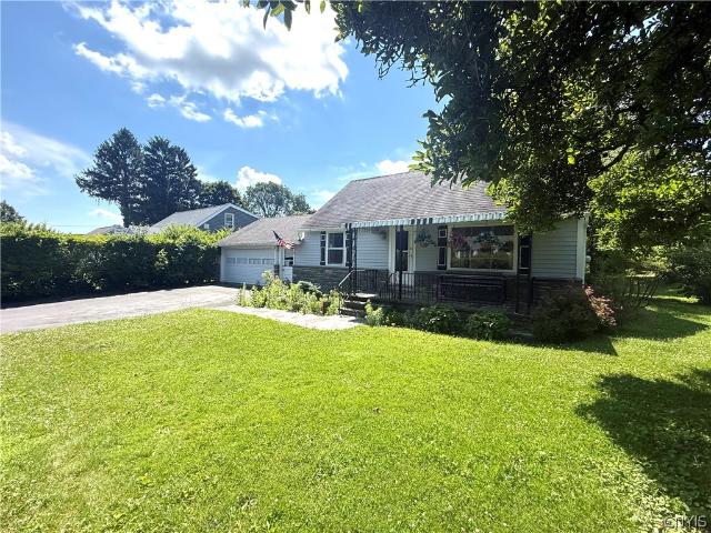 House for sale in Oneida, New York