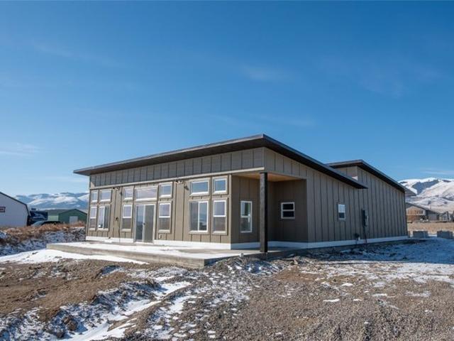 House for sale in Broadwater, Montana