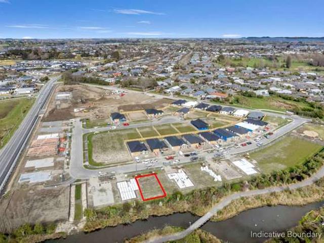 House for sale in Chaslands, Canterbury
