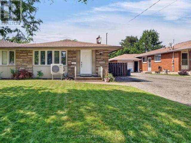 House for sale in Niagara, Ontario
