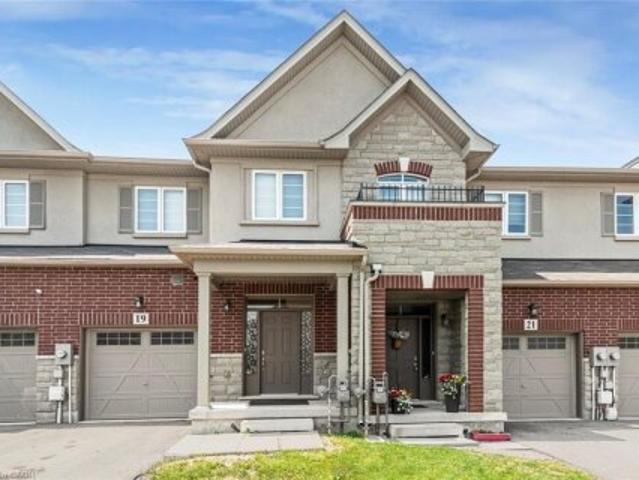 Townhouse for sale in Ancaster, Ontario
