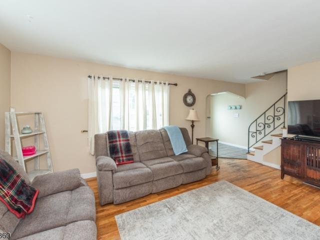 House for sale in Cedar Grove, New Jersey
