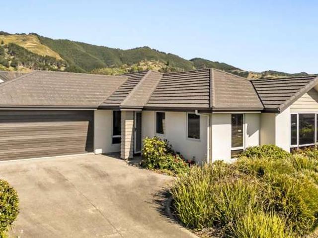 House for sale in Nelson City, Cable Bay