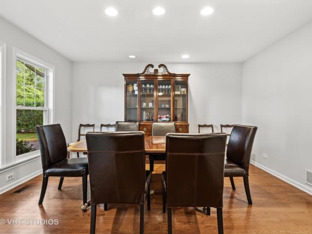 House for sale in Deerfield