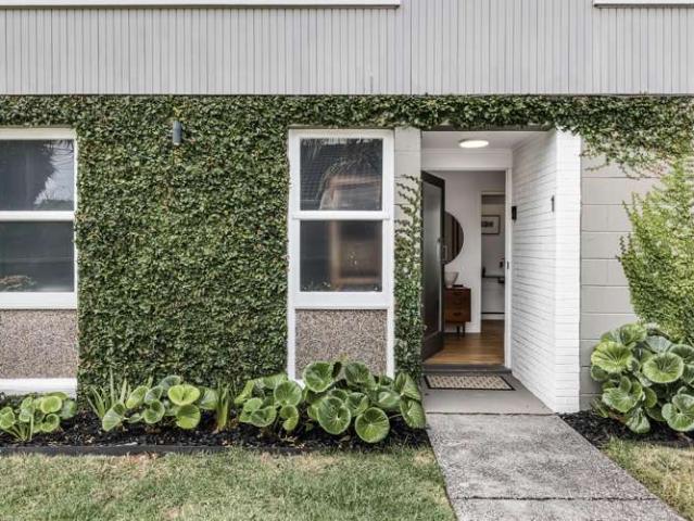 House for sale in Point Chevalier, Albert-Eden