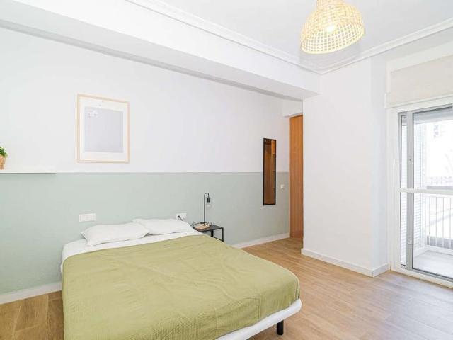 Apartamento en alquiler en Alicante, Benalua i els Antigons