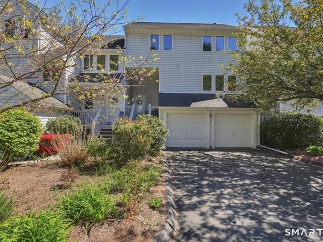 Townhouse for sale in Canton, Connecticut