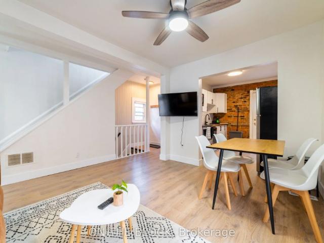 Apartment for rent in Ancaster, Ontario