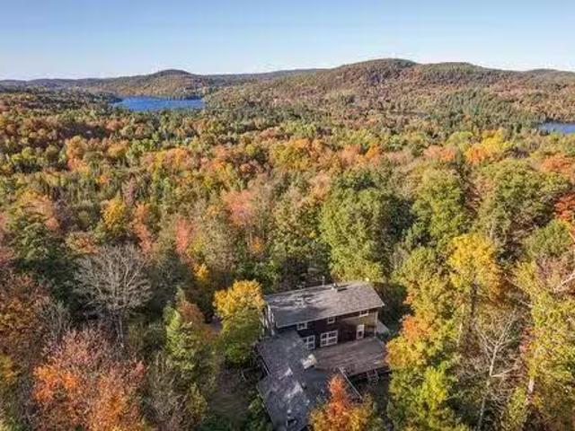 House for sale in Les Collines-de-l'outaouais, Quebec