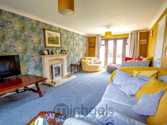 House for rent in Highwoods, Fordham Heath