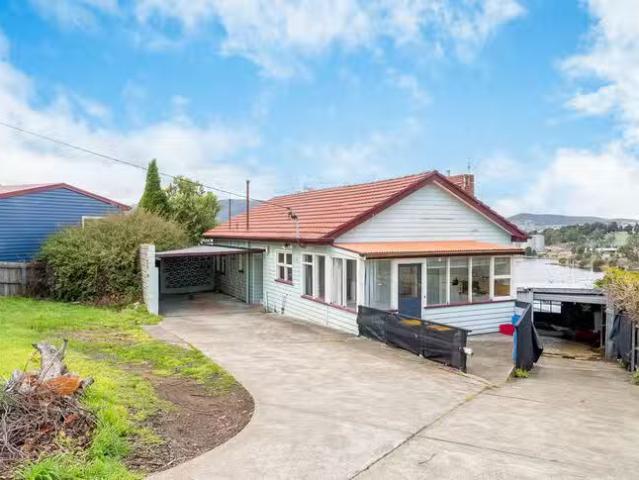 House for rent in Lutana, Tasmania