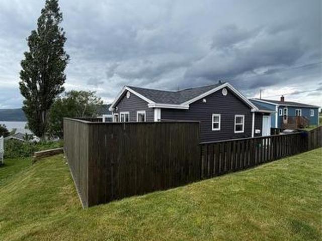 House for sale in Corner Brook, Newfoundland And Labrador