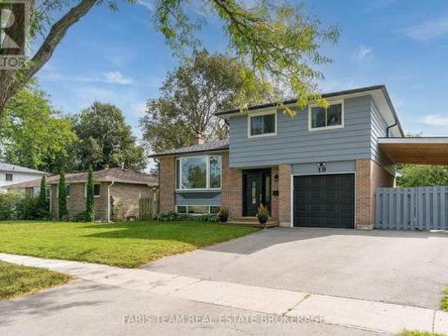 House for sale in Barrie, Ontario