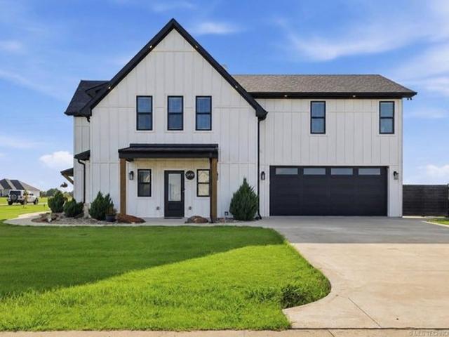 House for sale in Calera, Oklahoma