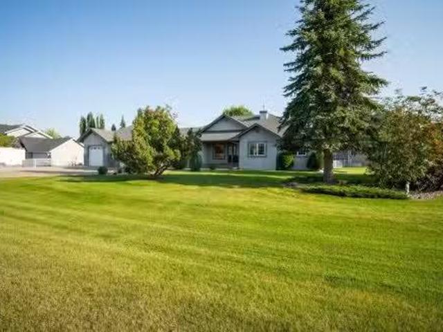 House for sale in Stony Plain, Alberta