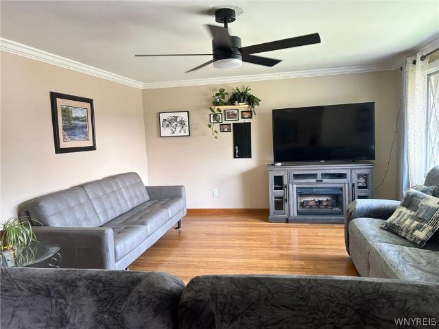 House for sale in Bowmansville, New York