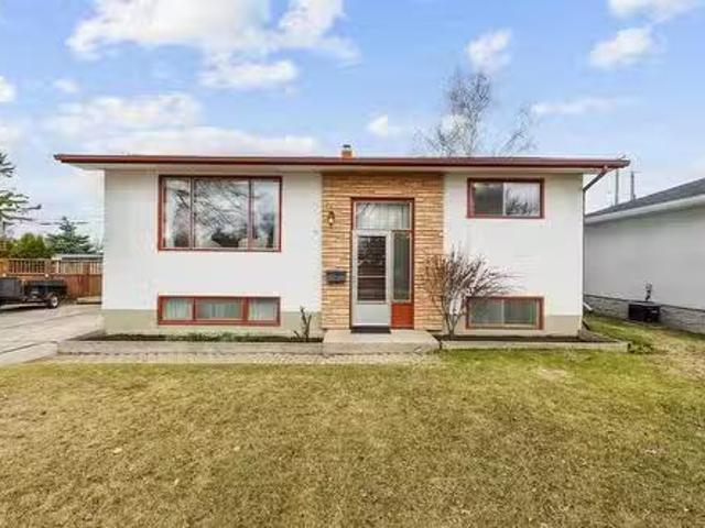 House for sale in East St. Paul, Manitoba