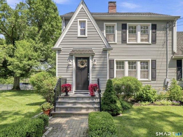 House for sale in Cos Cob, Connecticut