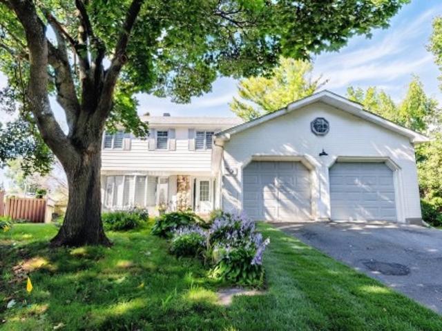 House for sale in Kirkland, Quebec
