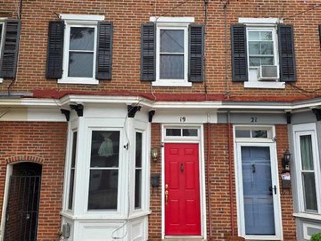 Townhouse for sale in Bordentown, New Jersey