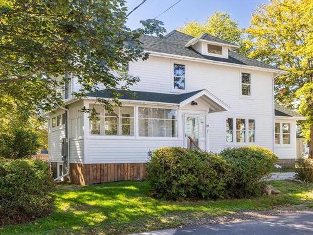House for sale in Yarmouth, Nova Scotia