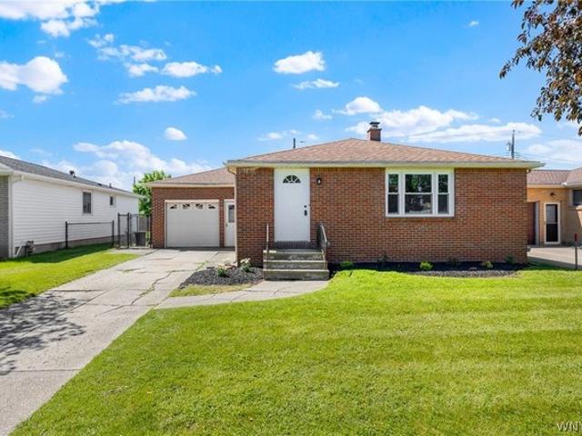 House for sale in Bowmansville, New York