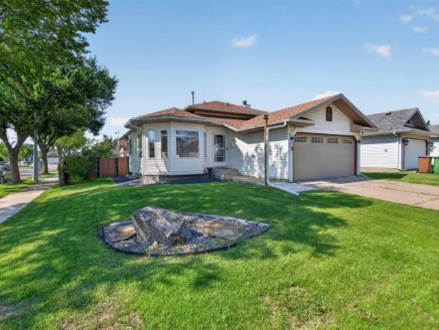 House for sale in Saint Albert, Alberta