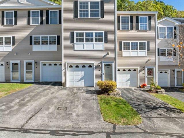 Townhouse for sale in Laconia, Belknap County