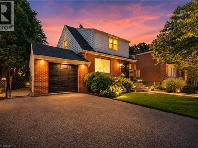 House for sale in Ancaster, Ontario