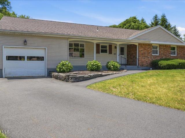 House for sale in Colonie, New York