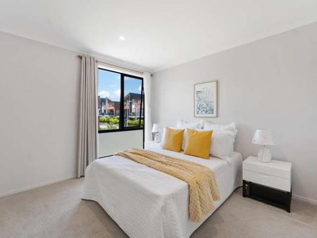 Townhouse for sale in Paremoremo