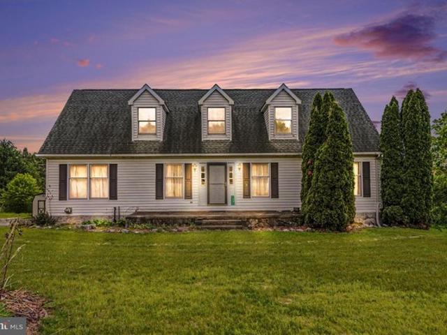 House for sale in Cumberland, Pennsylvania