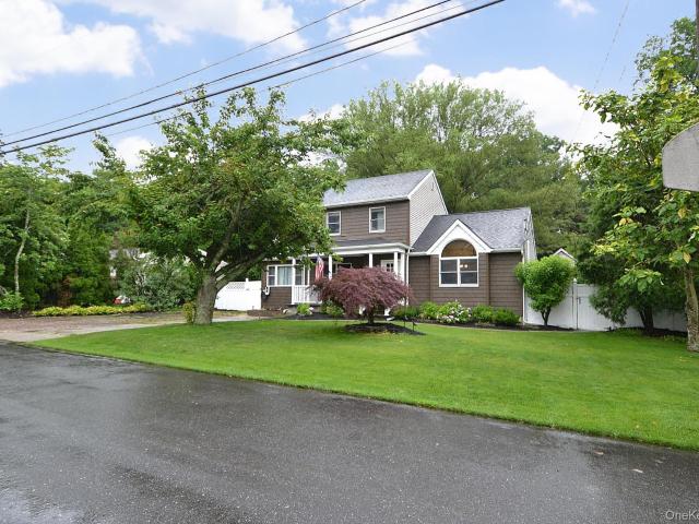 House for sale in Centereach, New York