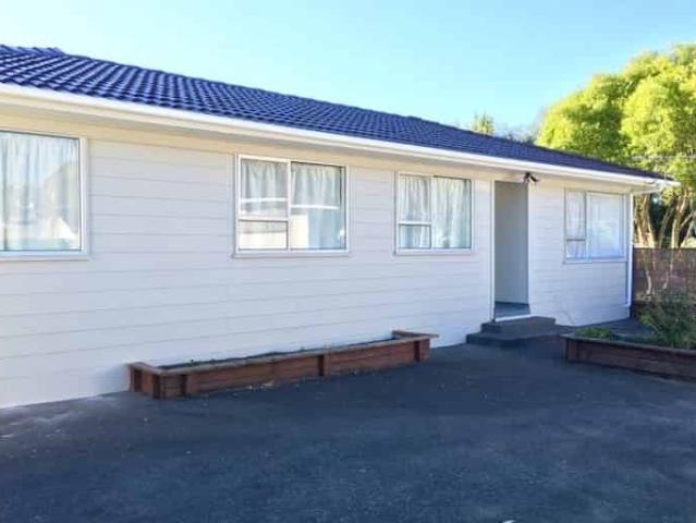 House for rent in Howick, Oroua County