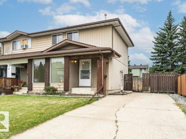 House for sale in Stony Plain, Alberta