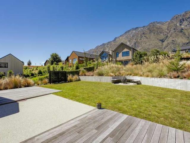 House for sale in Otakou
