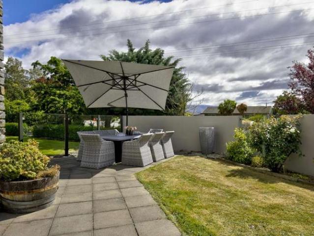 House for sale in Otakou