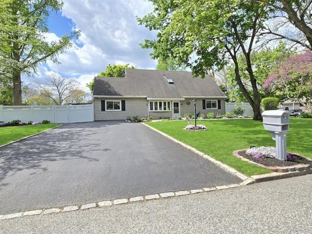 House for sale in Centereach, New York