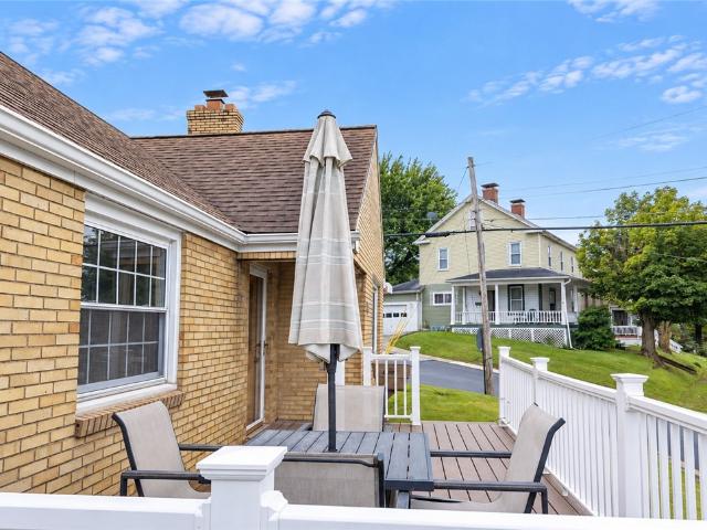House for sale in Burgettstown, Pennsylvania