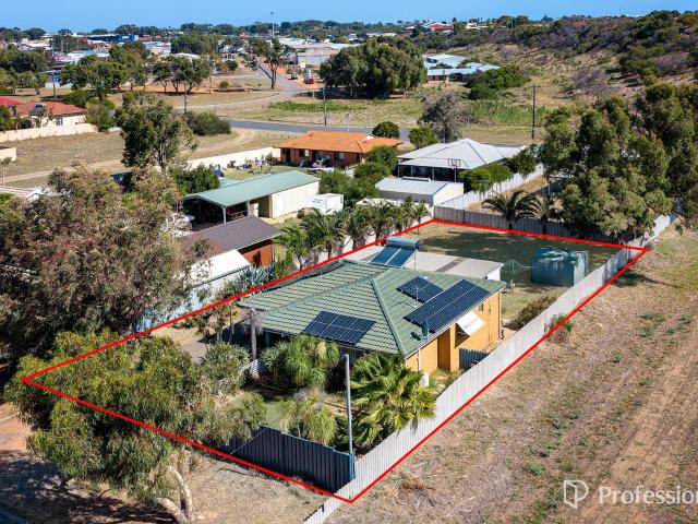 House for sale in Wonthella, Western Australia