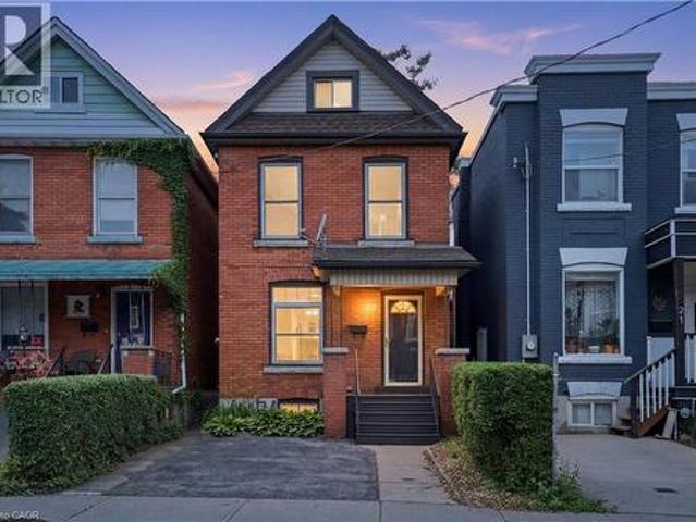House for sale in Ancaster, Ontario