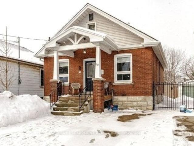 House for sale in Ancaster, Ontario