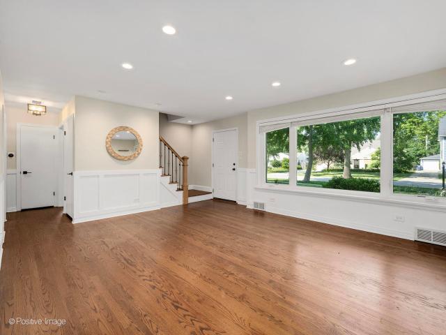 House for sale in Clarendon Hills
